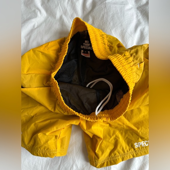 NothinSpecial size M athletic-ish shorts dandelion nylon - Picture 3 of 6